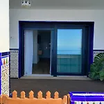Seafront Homes Апартаменты Castillo de Banos