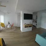 Апартаменты Seafront Homes Castillo de Banos