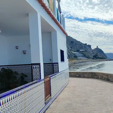 アパート Seafront Homes
