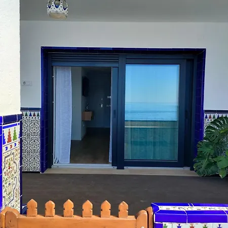 Seafront Homes アパート Castillo de Banos